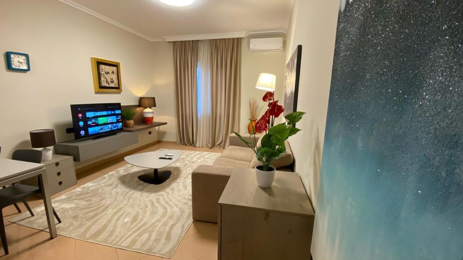 Villa Chaplin Tirana Kültér fotó