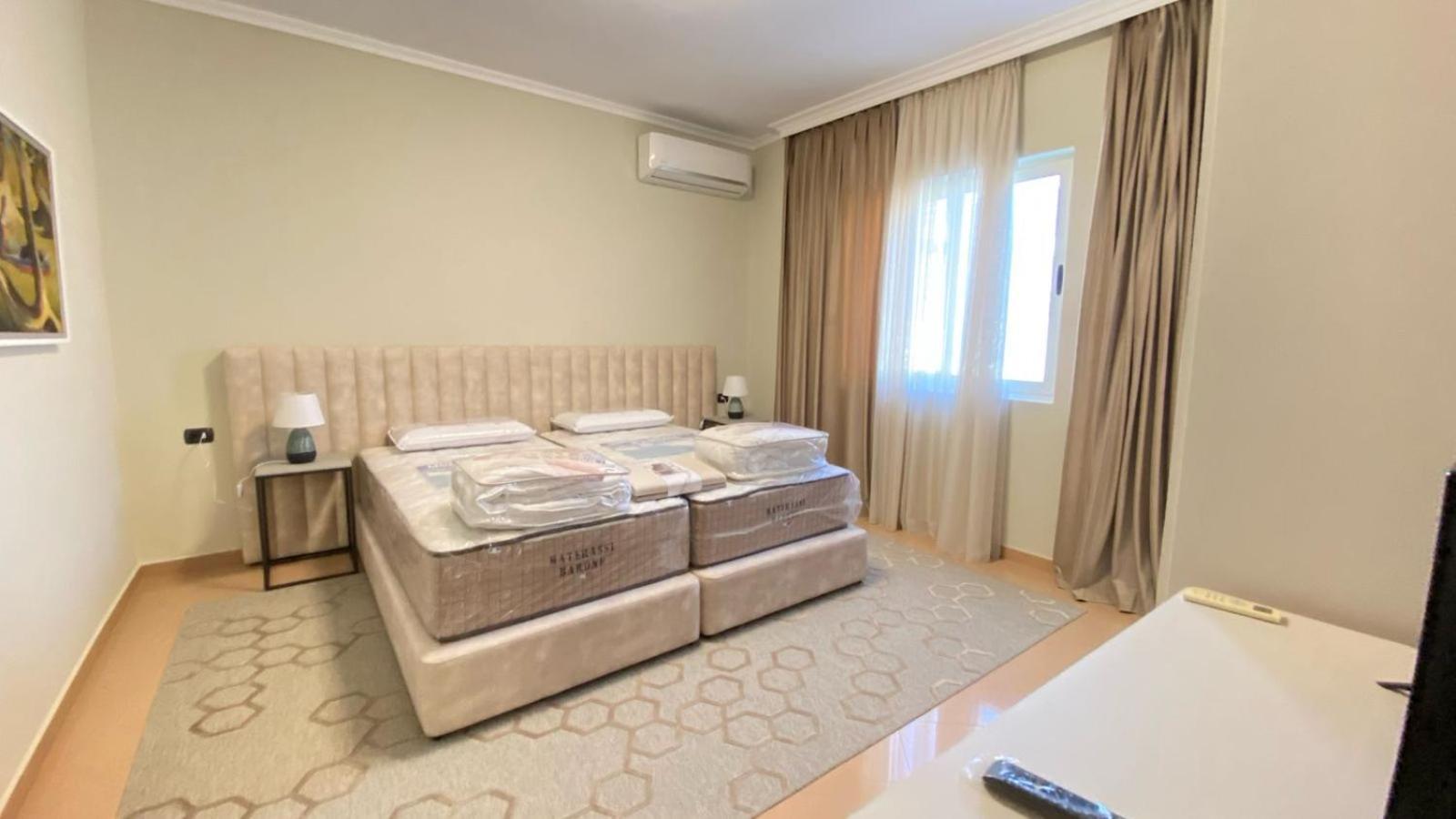 Villa Chaplin Tirana Kültér fotó