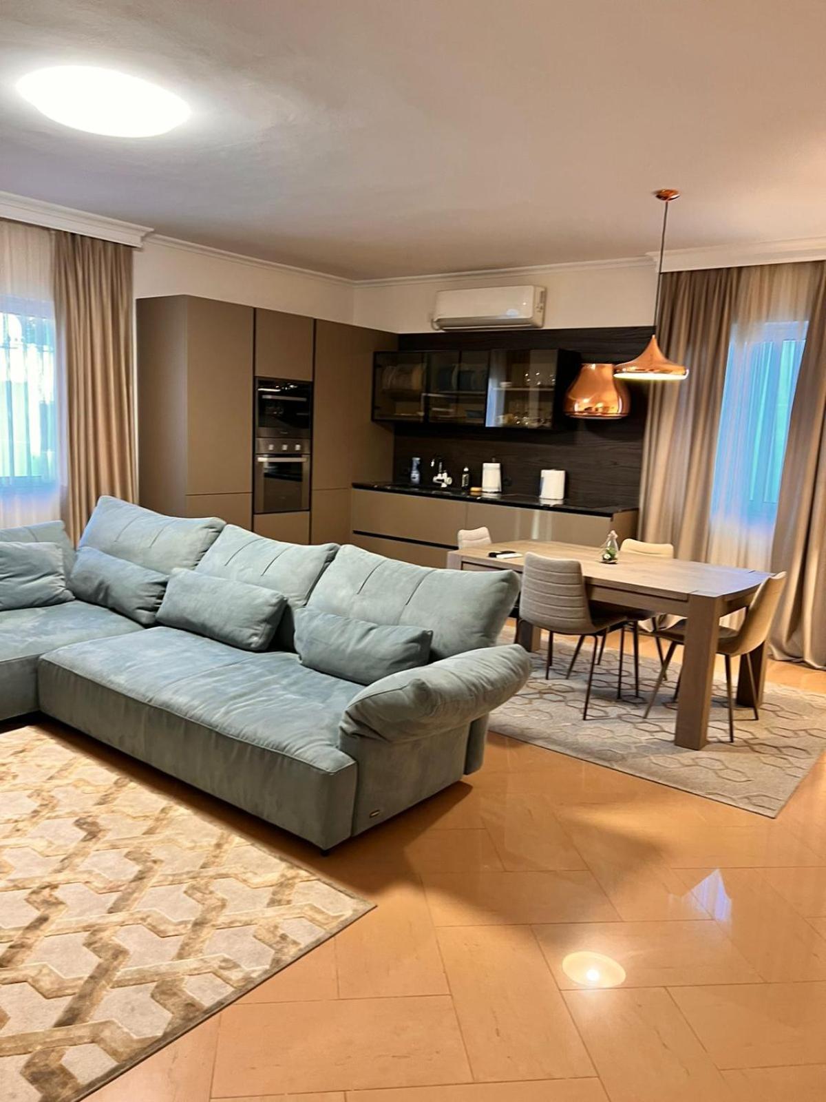 Villa Chaplin Tirana Kültér fotó